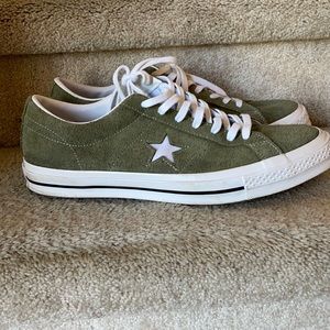 Converse one star green suede like new!